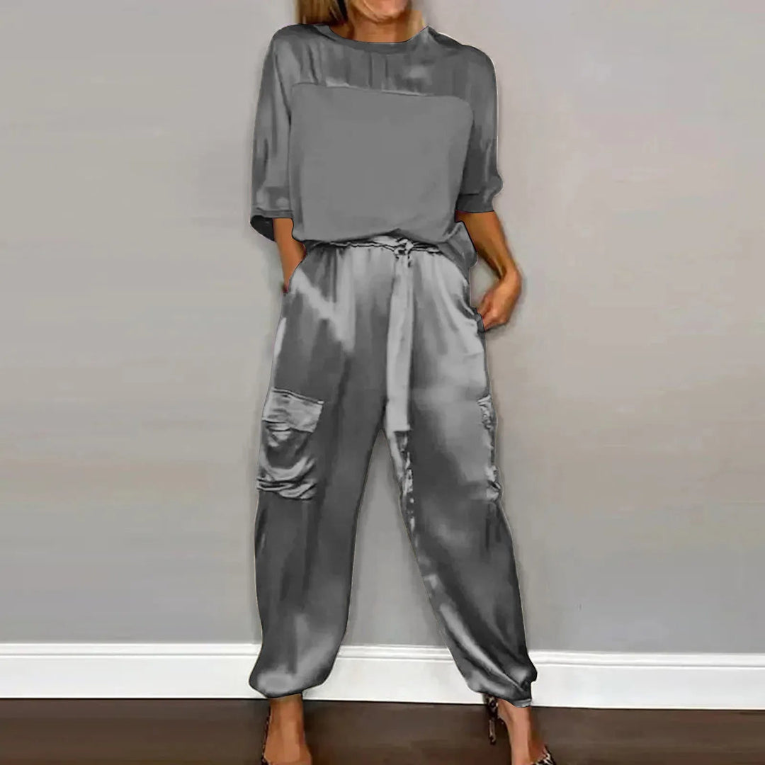 Nora | Elegante e Fluido Set in Raso da Donna 5
