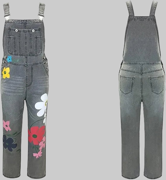 Sofia | Tuta Donna in Denim Vintage con Ricami Artistici e Spalline Regolabili 5