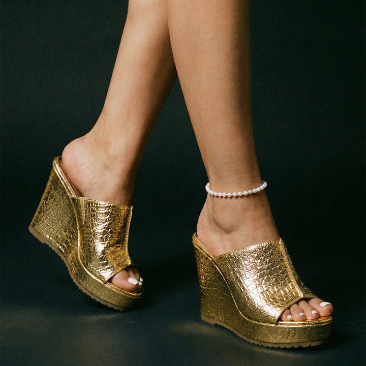 Stella | Eleganti e Comodi Sandali con Zeppa Platform in Oro Metallizzato 7
