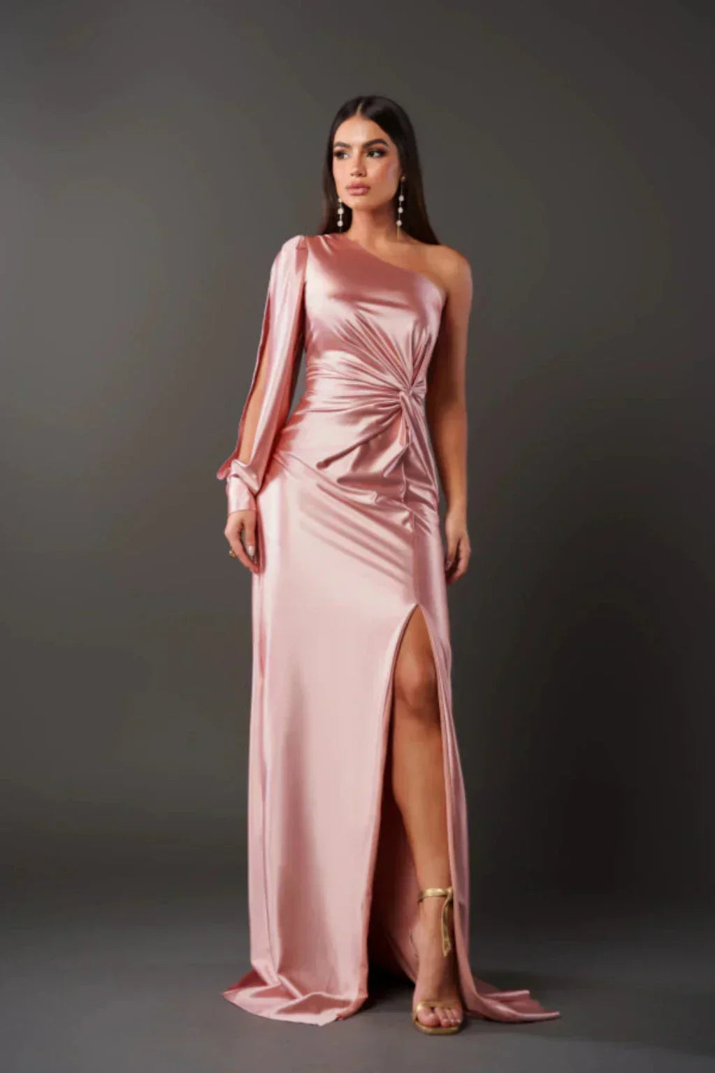 Valentina | Abito Elegante Asimmetrico in Raso con Spacco 7