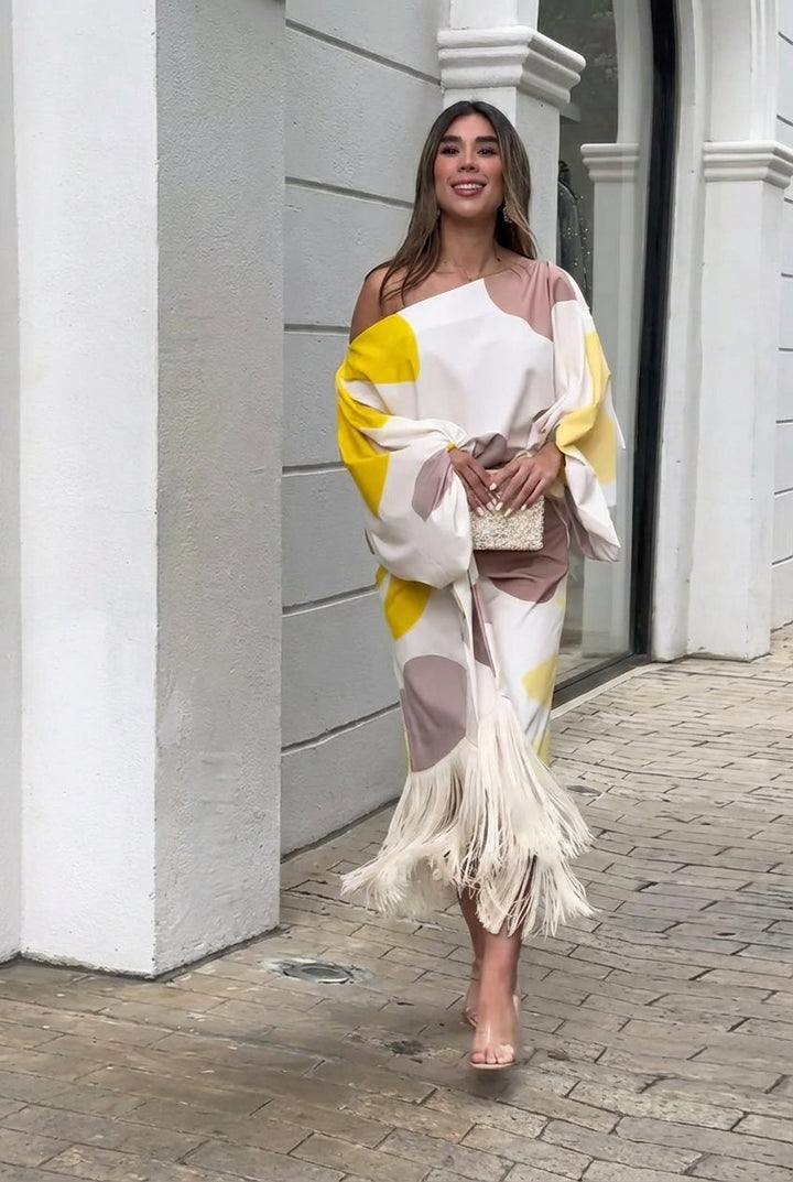 Valentina | Elegante Set Midi Asimmetrico con Scollo Monospalla e Dettagli di Frange 0