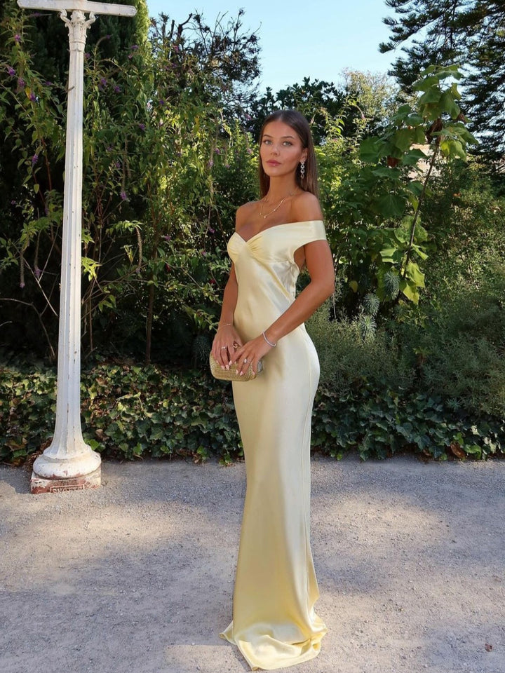 Valeria | Abito da Sposa Off-Shoulder Satinato Elegante Fit Aderente 0