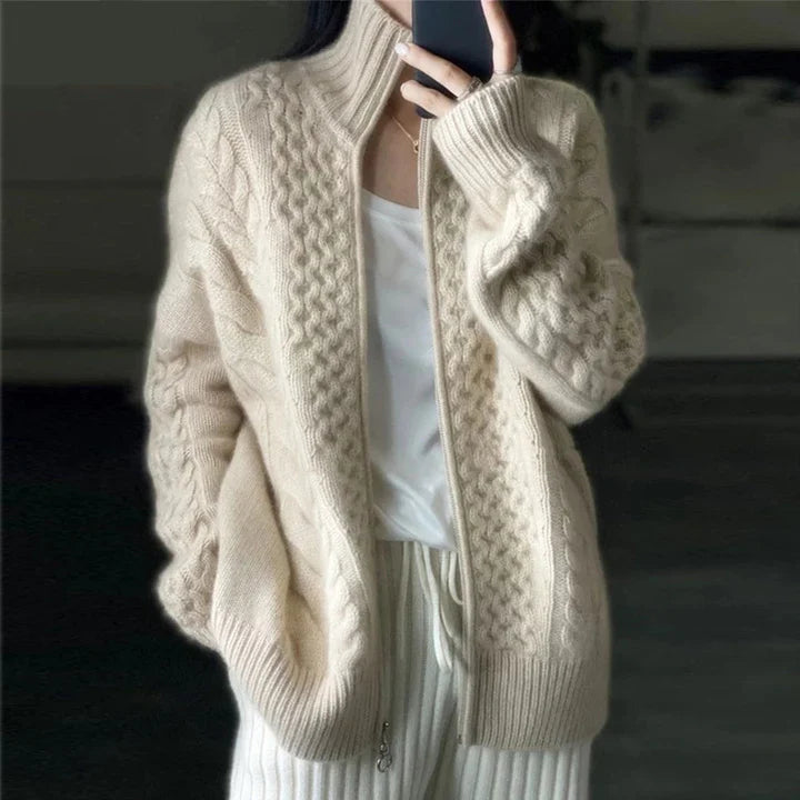 Velina | Cardigan in cashmere elegante e morbido 0