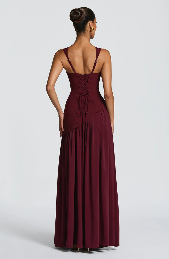 Victoria | Abito lungo glamour con scollo quadrato 6