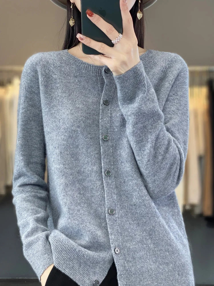 Vittoria | Cardigan Donna Elegante Abbottonatura Classica Vestibilità Ampia 0
