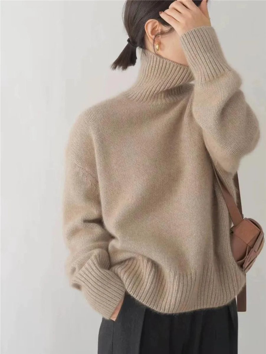 Clara | Turtleneck Knit Sweater for Women with Oversized Fit
