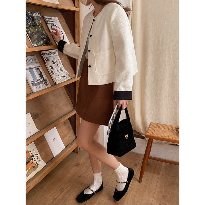 Grace | Sophisticated and modern short women's blazer