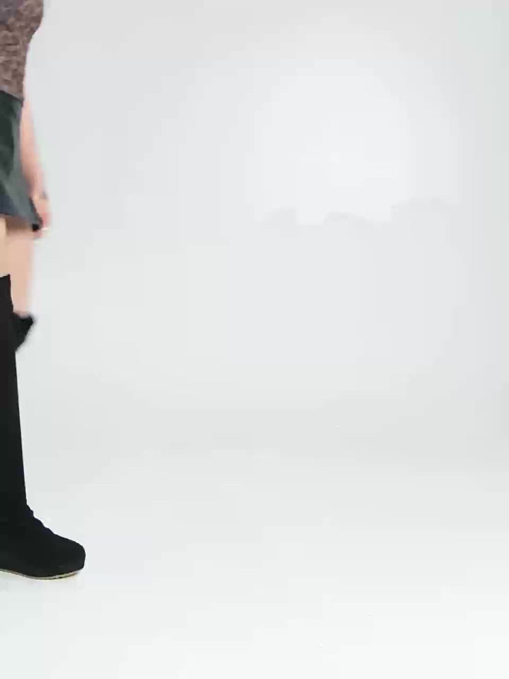 Camilla | Elastische knielange Stiefel mit geflochtenem Keilabsatz