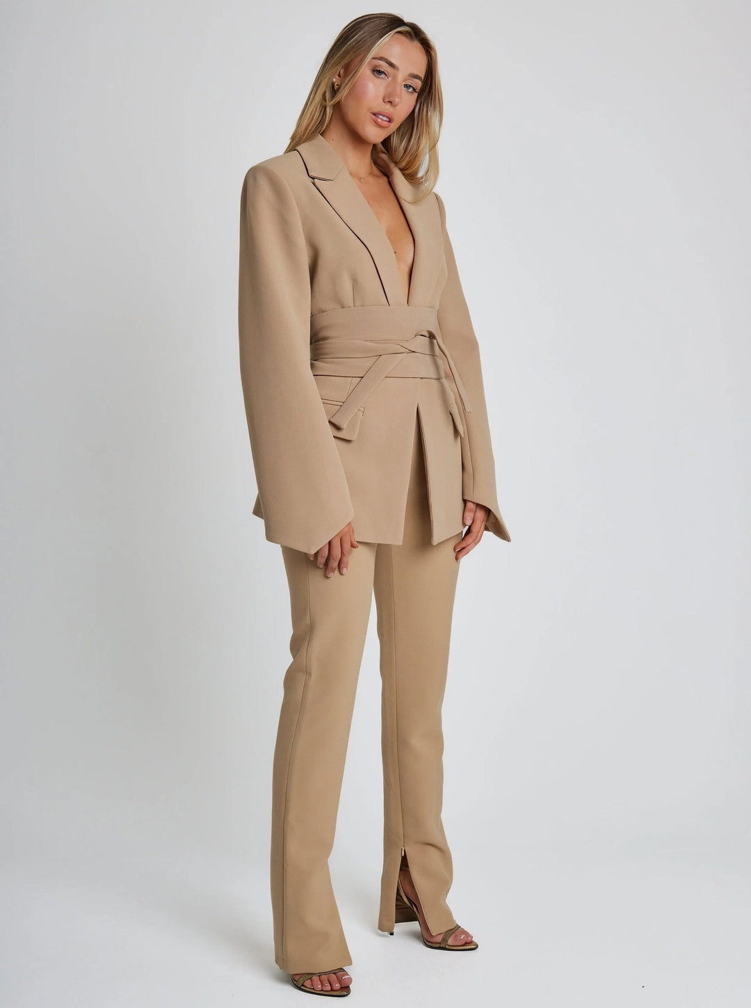 Freya | Blazer Elegante con Cintura da Donna