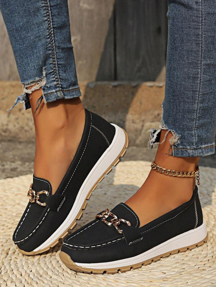 Clara | Orthopädische Slip-on-Mokassins mit elegantem Metalldetail