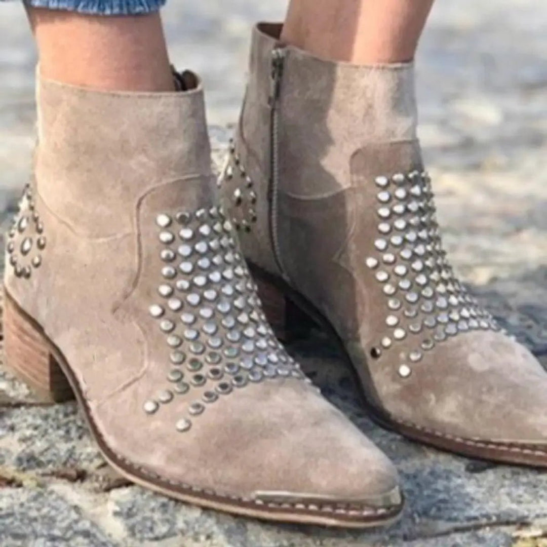 Mila | Bequeme Wildleder-Stiefeletten mit eleganten Nieten
