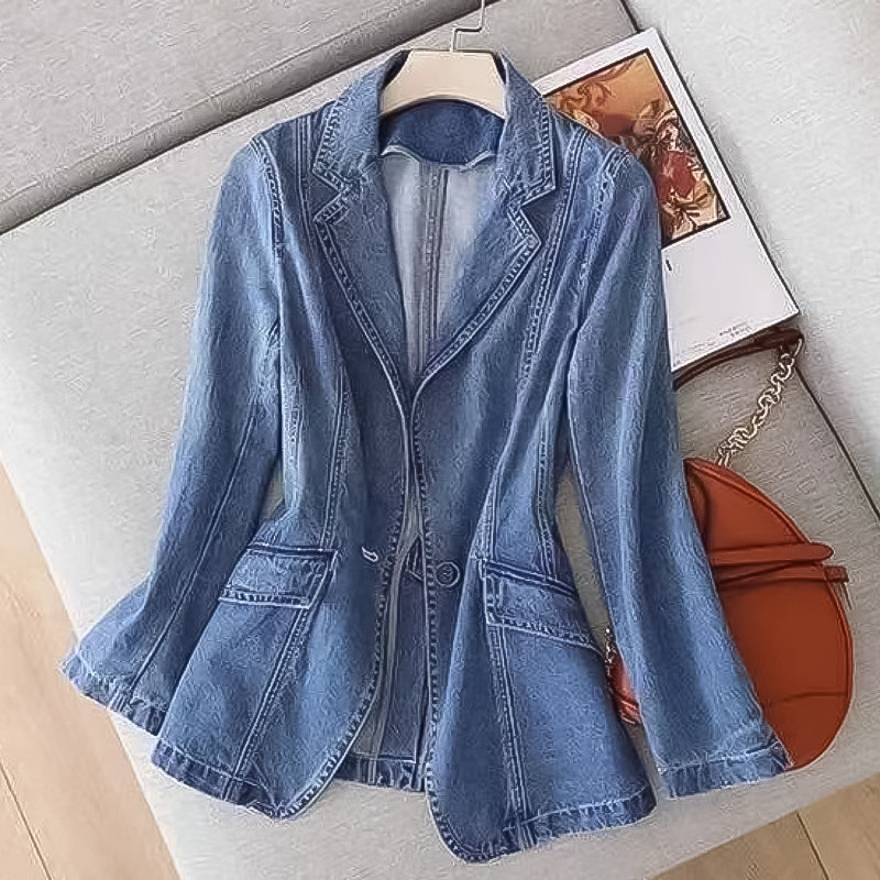 Clara | Casual and refined denim blazer