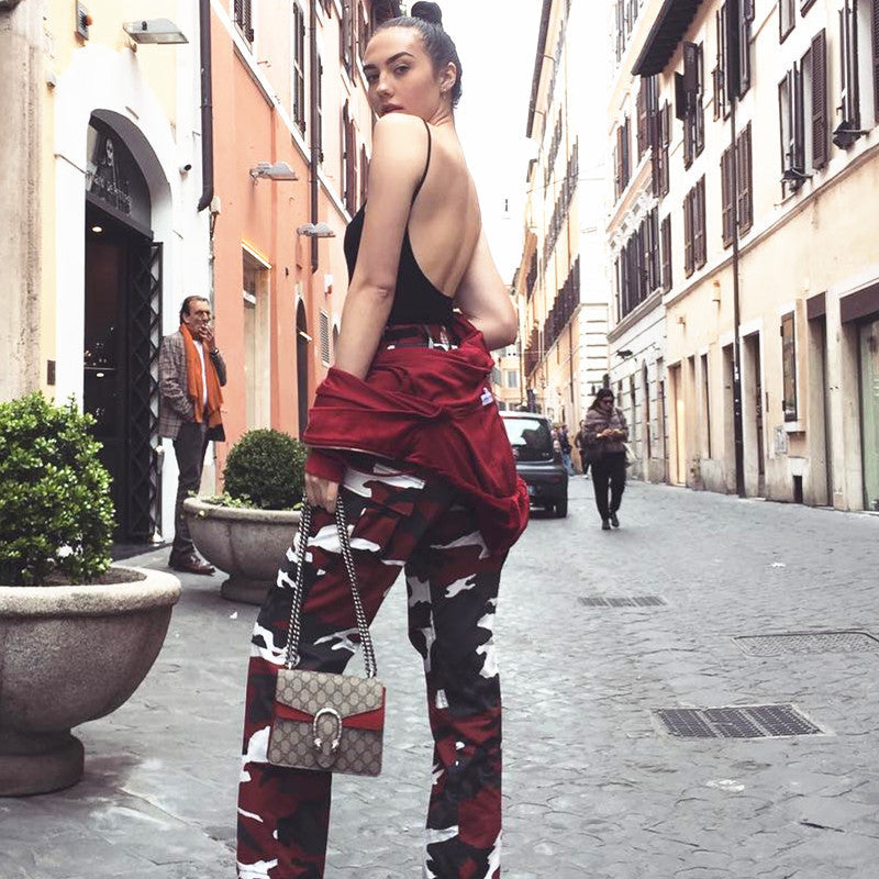 Klaudia | Trendige und bequeme Camouflage-Cargohose mit elastischem Bund