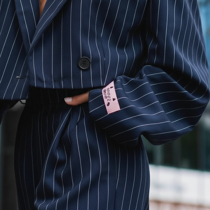 Chiara | Completo Donna a Righe con Blazer e Pantaloni a Gamba Larga
