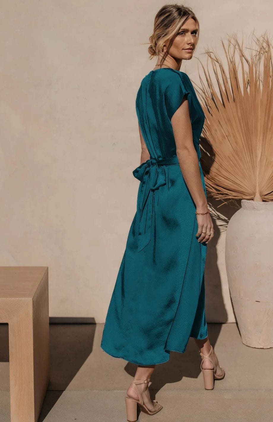Parnella | Elegant Summer Midi Dress
