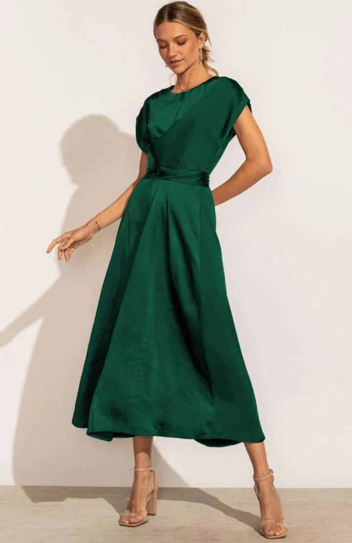Parnella | Elegante abito midi estivo